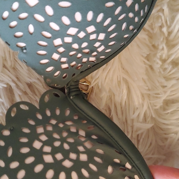 Shade & Shore Olive Green Bikini Top | 34D - Picture 2 of 10